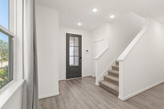 Building Photo - 21703 Heather Elm Dr