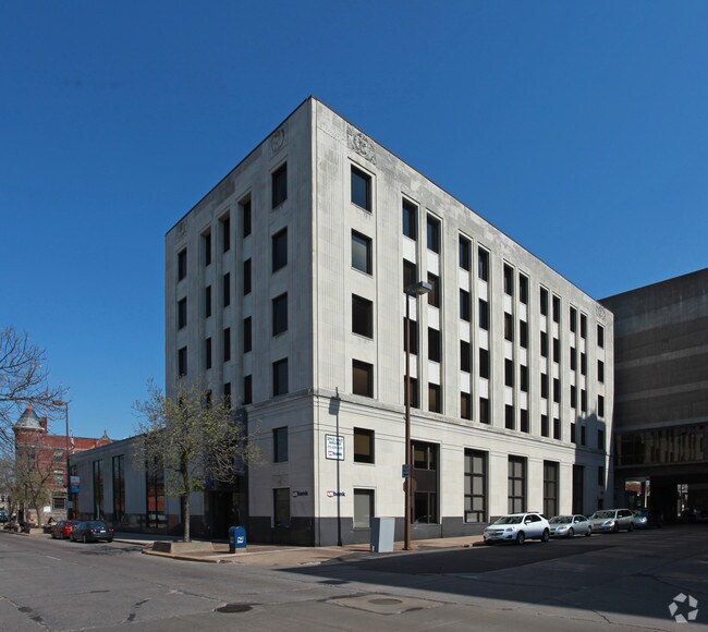 Foto del edificio - Barstow Commons