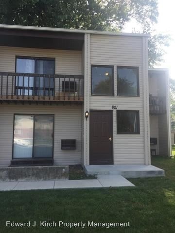 Primary Photo - 821 N Gladstone Ave