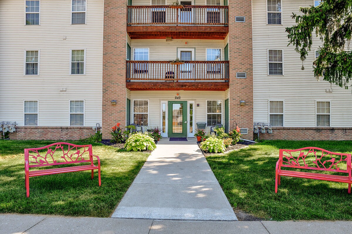 Tall Trees Senior Living Apartments in Tiffin, OH