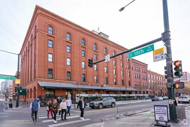 Foto del edificio - 1634 18th St