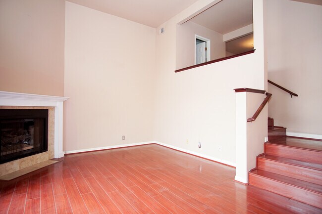 Foto del edificio - 1214 S Mayflower Ave