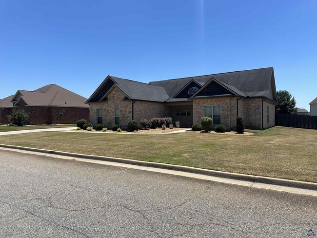 Building Photo - 144 Addington Dr