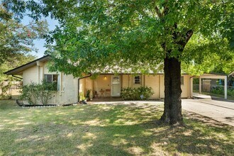 Building Photo - 2307 Valley High Cir