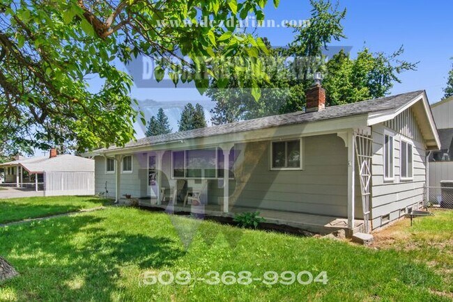 Building Photo - Rental home with a huge shop available imm...