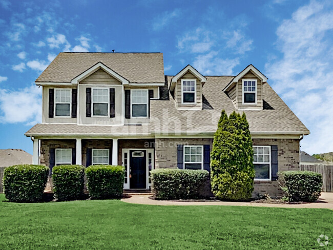 Building Photo - 1131 Longwood Dr