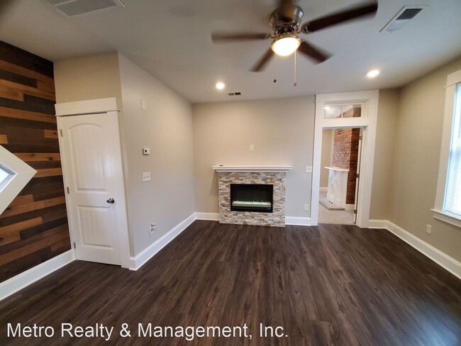 Building Photo - 1 br, 1 bath House - 1805 Frankfort Ave #2