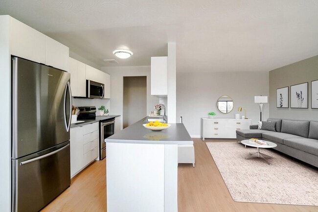 Building Photo - Belvedere Suites