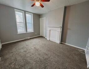 Building Photo - 6 Van Buren St