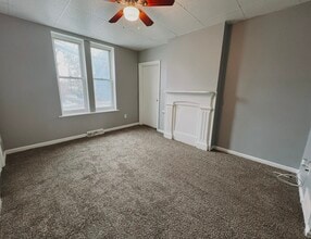 Building Photo - 6 Van Buren St