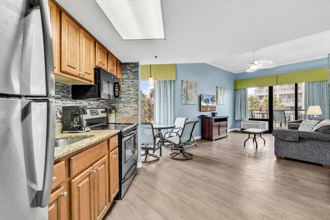 Foto del edificio - 2710 N Ocean Blvd
