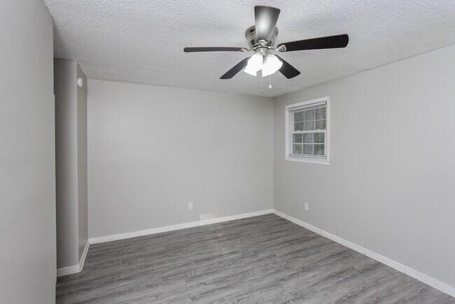 Foto del edificio - Cute 3 Bedroom in Columbia