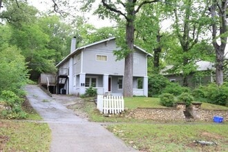Building Photo - 1826 2nd Ave N