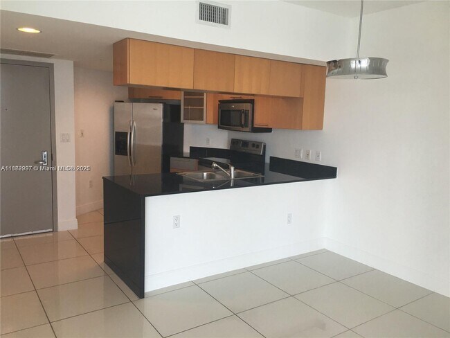 Foto del edificio - 1750 N Bayshore Dr