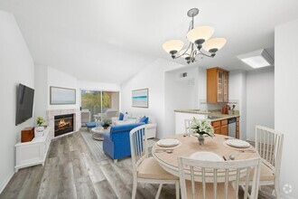 Building Photo - 7150 Shoreline Dr