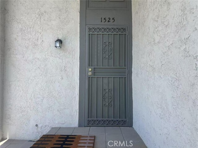 Foto del edificio - 1525 Meadow Glen Rd