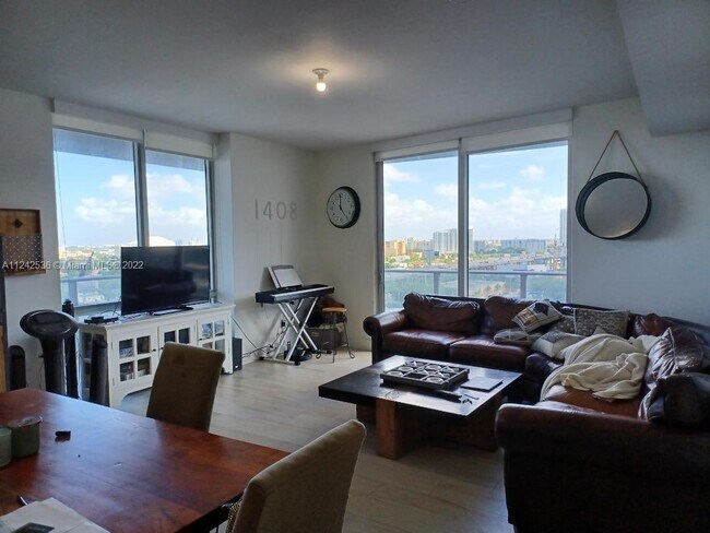 Foto del edificio - 1010 SW 2nd Ave