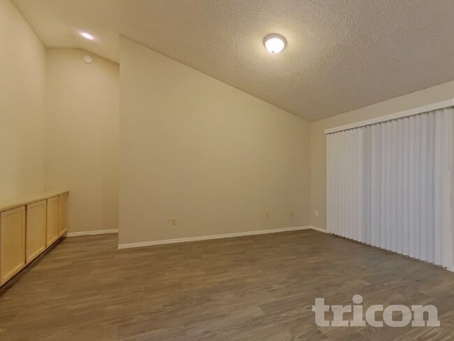 Foto del edificio - 1313 N Avoca