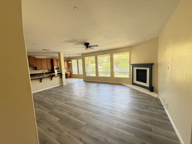 Foto del edificio - 1456 Eaglesfield Ln