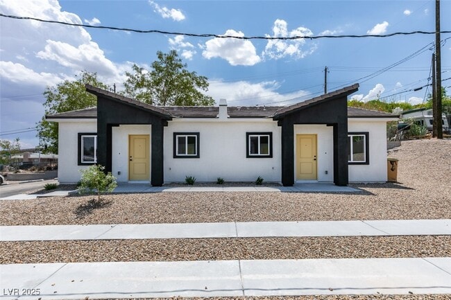 Building Photo - 367 N 16th St