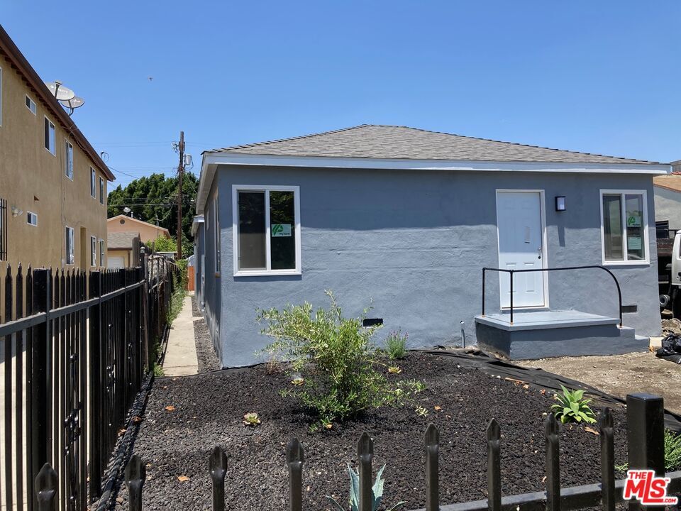 Foto principal - 161 W 93rd St