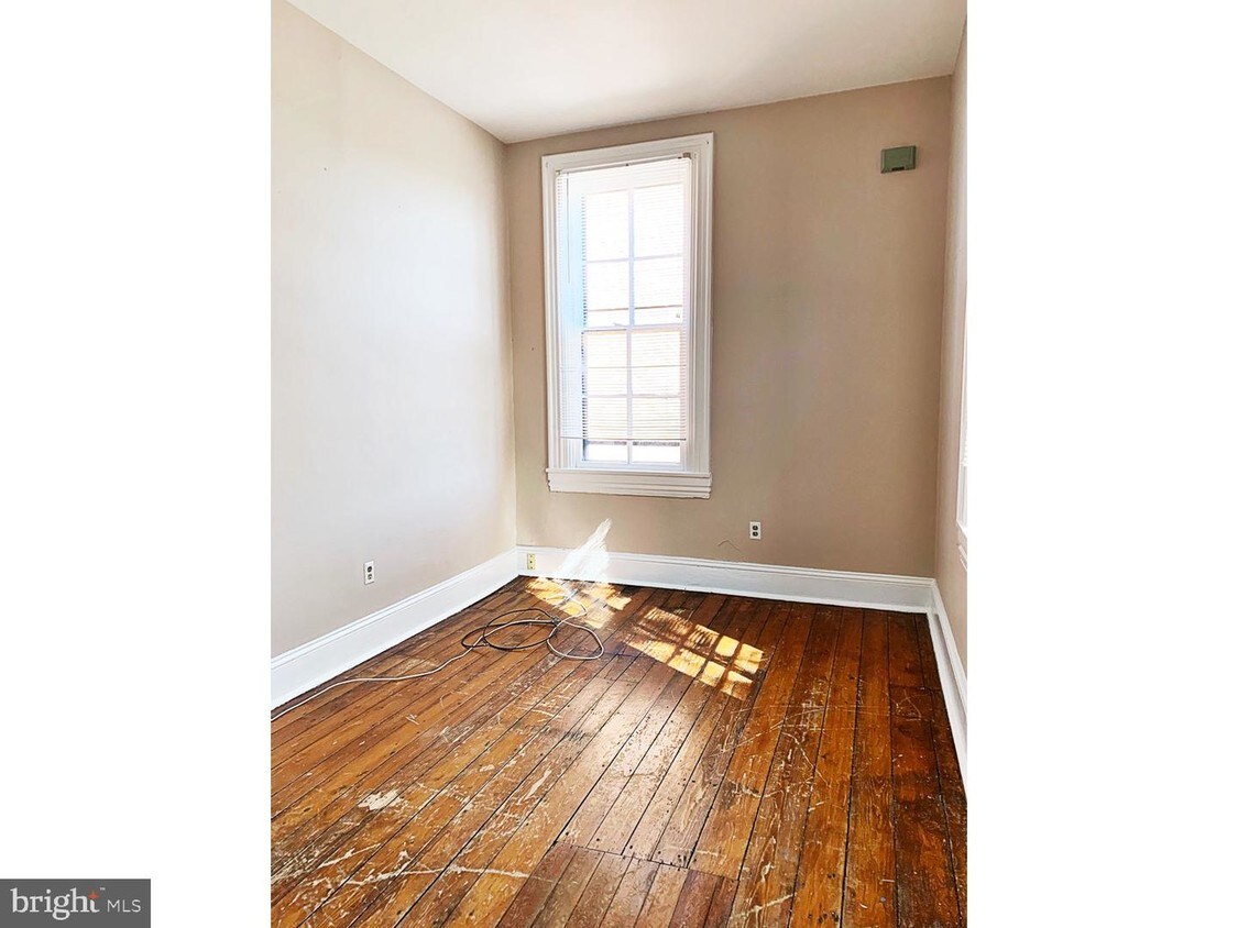 5 Causey Ave Unit 4, Milford, DE 19963 Room for Rent in Milford, DE