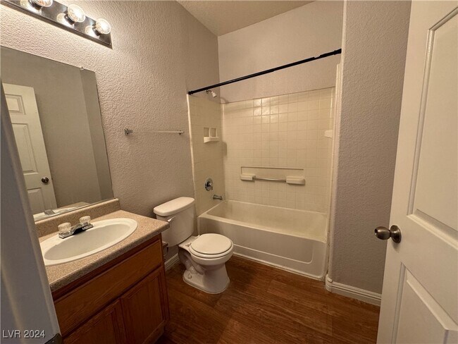 Foto del edificio - 4730 E Craig Rd