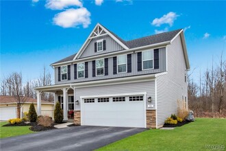 Building Photo - 94 Lynette Ln
