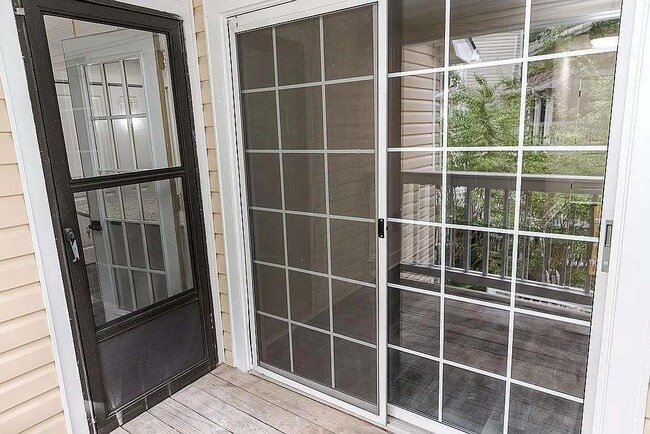 Building Photo - 410 Countryside Pl