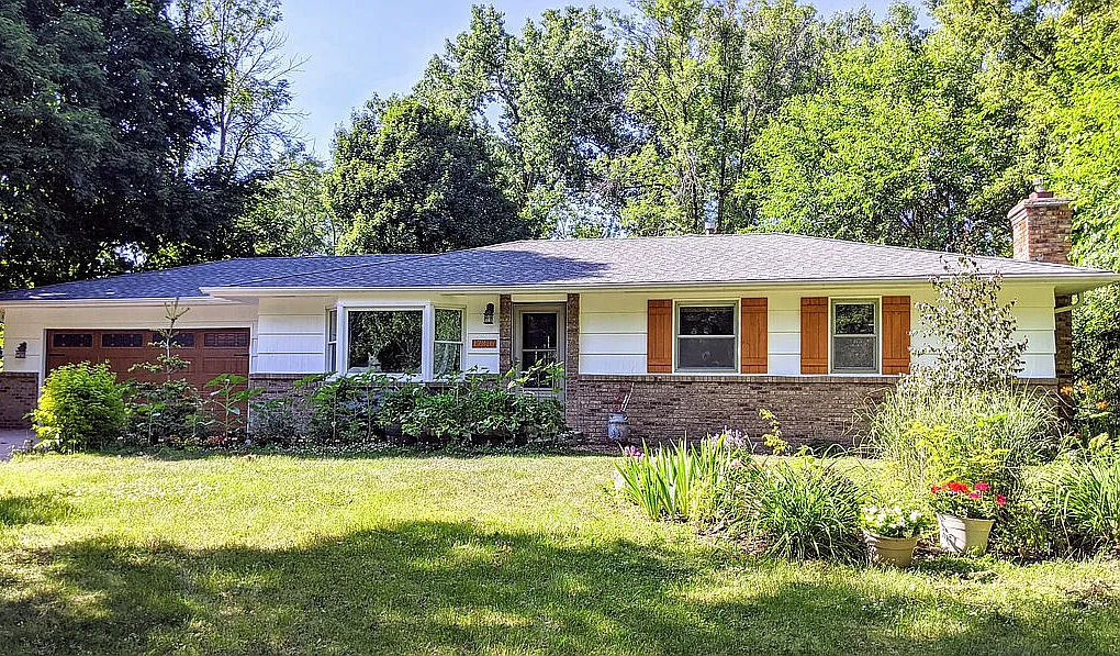 Primary Photo - 17316 Padons Dr