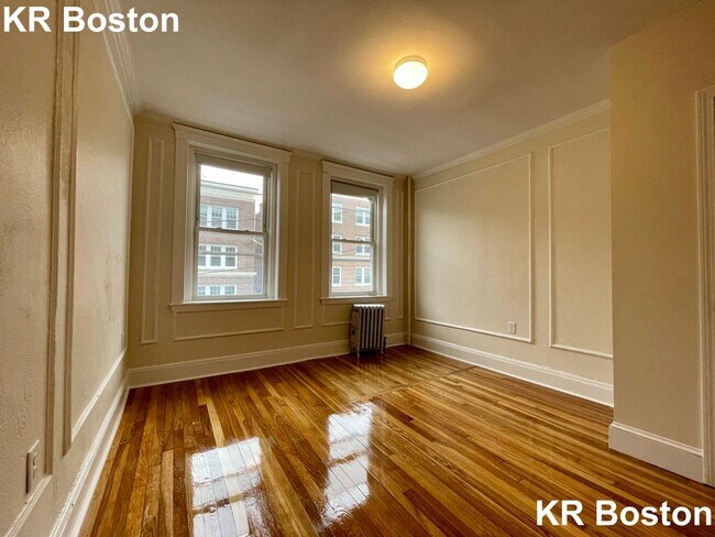 Building Photo - Brighton 2Bed / 1Bath on Vinal St - No Fee...