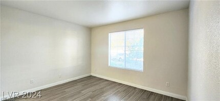 Building Photo - 2121 Blue Breeze Dr