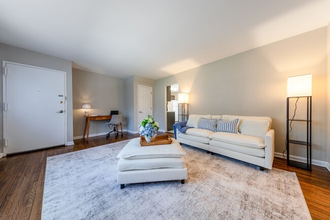 Building Photo - Center Grove Village
