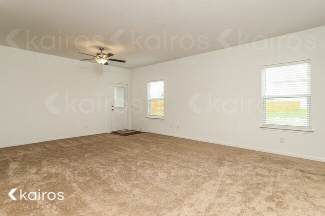 Building Photo - 922 Shady Brk