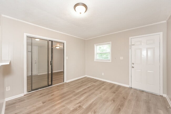 Building Photo - 123 Sir Gregory Manor NW