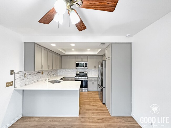 Building Photo - Mission Viejo Gem! Private Yard, Vaulted Ceilings & Resort-Style Pool + Spa