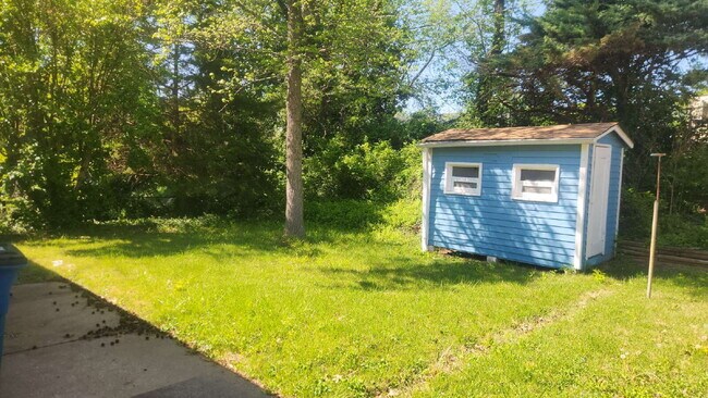 Building Photo - 1125 Walker Ave