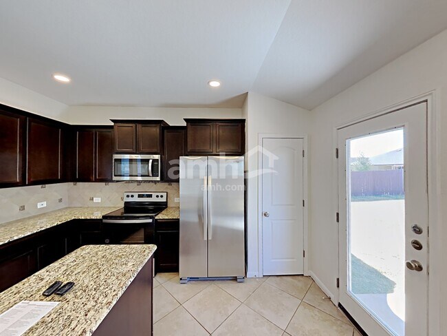 Foto del edificio - 2238 Olive Hill Drive