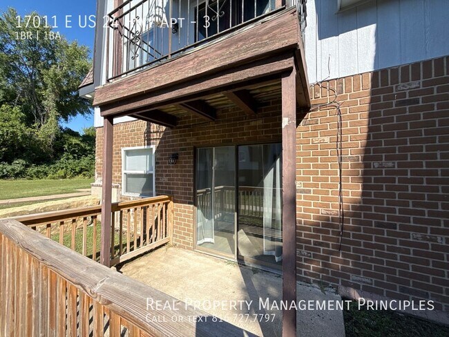 Building Photo - 17011 E 24 Hwy Cir