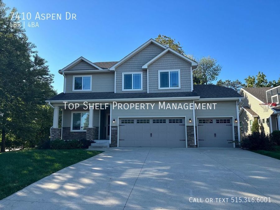 4 bedroom 4 bathroom 2 story WDM Home House Rental in West Des Moines