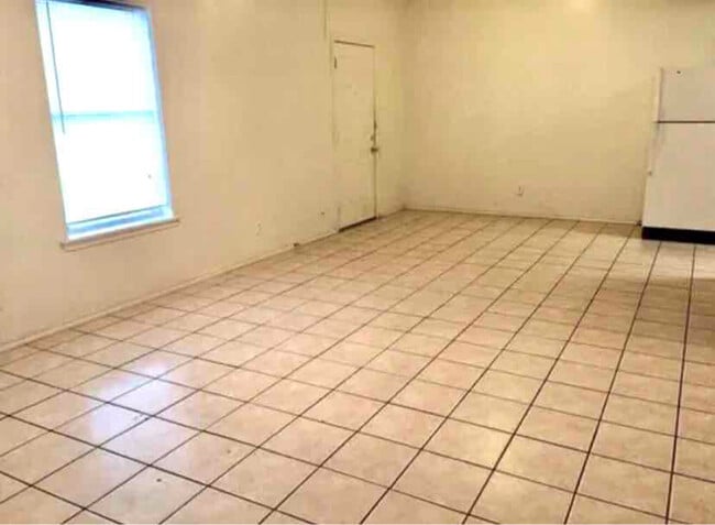 Photo - 7648 Windsor Oaks Townhome