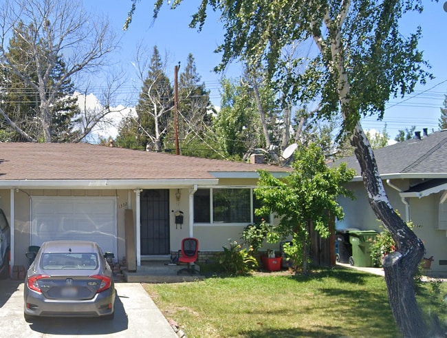 Building Photo - 1332 White Dr