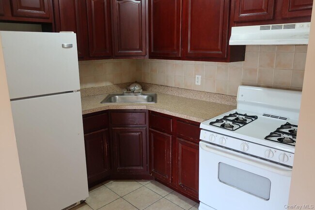 Foto del edificio - 13744 Thurston St