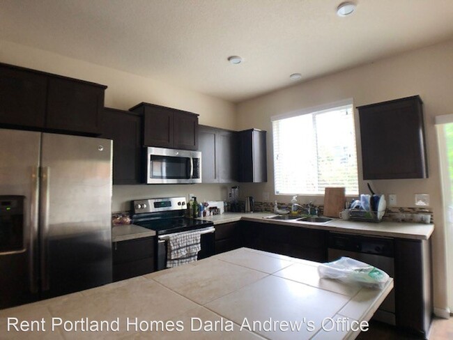 Building Photo - 3 br, 2.5 bath House - 12813 SE 155th Avenue