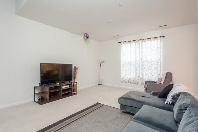 Foto del edificio - 1437 Crimson Ln