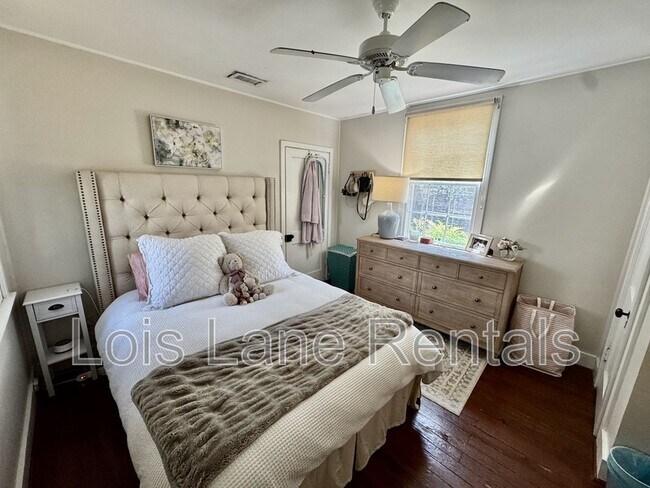 Foto del edificio - 68 1/2 Ashley Avenue