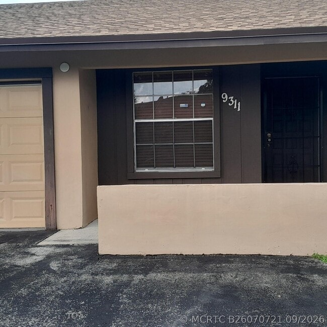 Building Photo - 9311 E Heather Ln