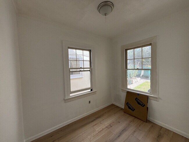 Foto del edificio - 2-Bedroom cottage for rent near downtown Placerville!