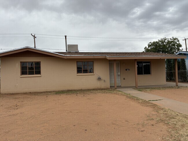 Foto del edificio - 5140 Tropicana Ave