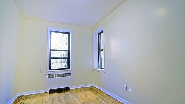 Building Photo - 0 bedroom in BRONX NY 10467